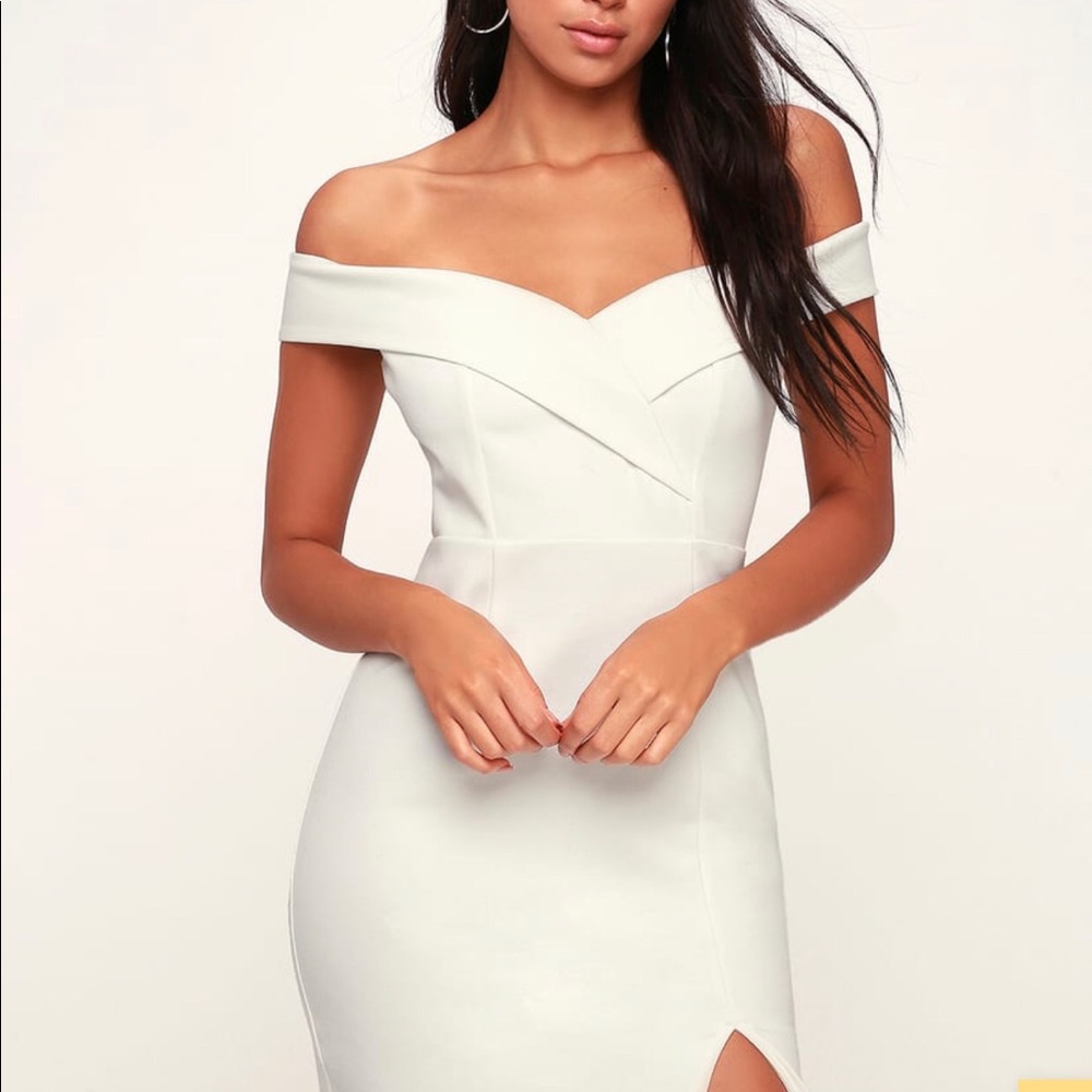 Glam White Off-the-Shoulder Bodycon Dress NWT